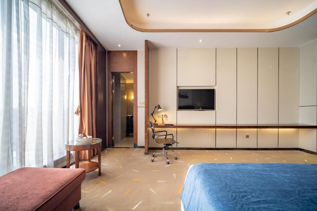 Relteem Hotel Zhongshan  Exterior photo