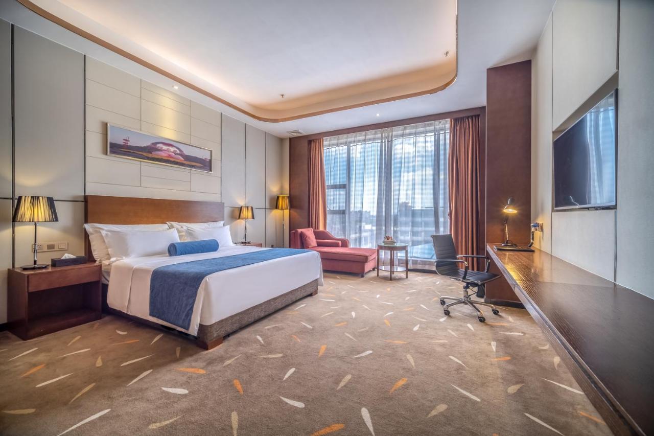 Relteem Hotel Zhongshan  Exterior photo